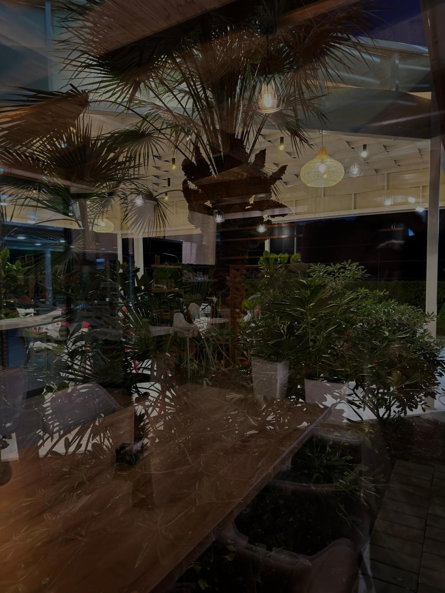 Hotel Fish Land Plazhi San Pietro Luaran gambar