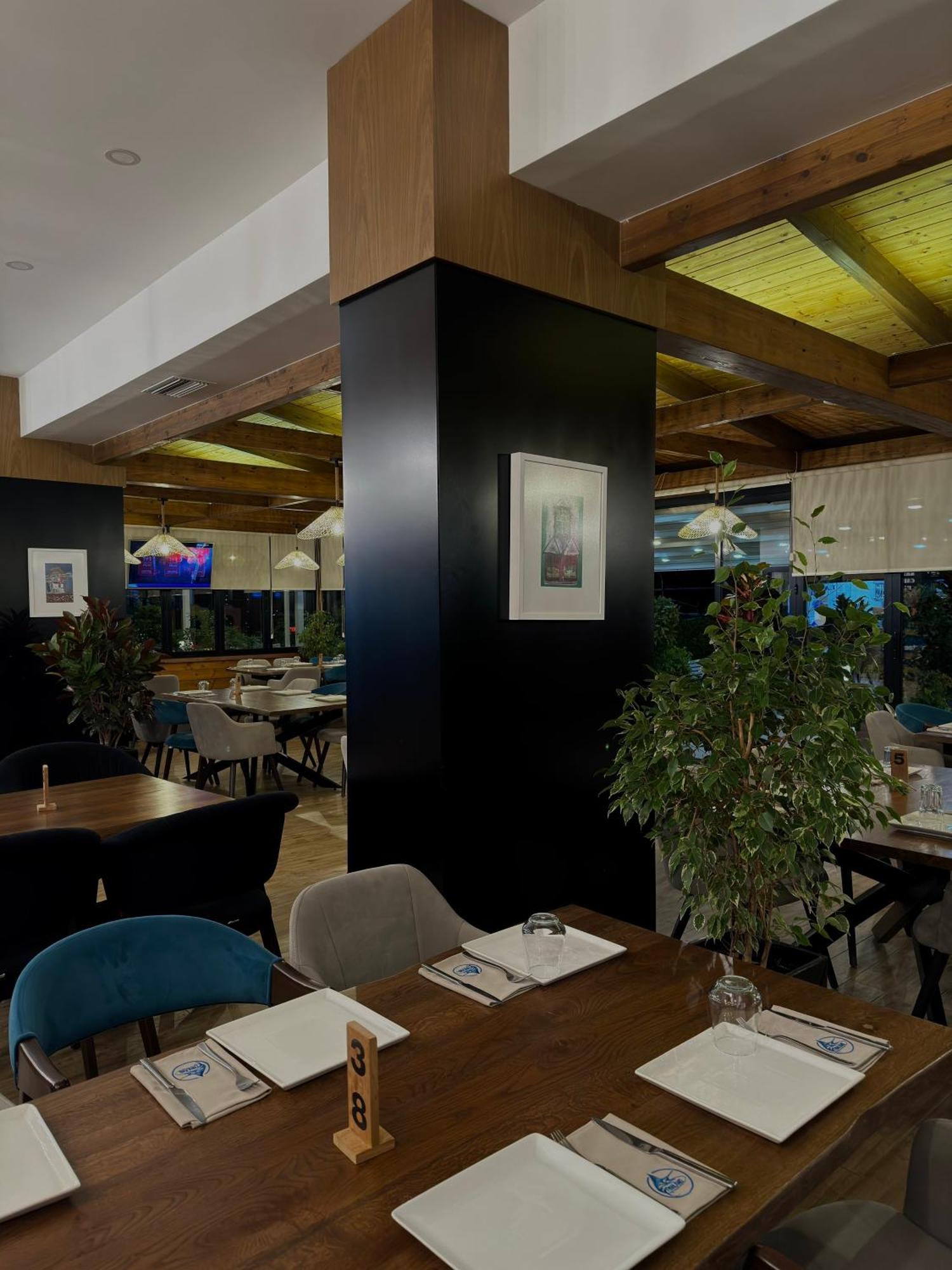 Hotel Fish Land Plazhi San Pietro Luaran gambar