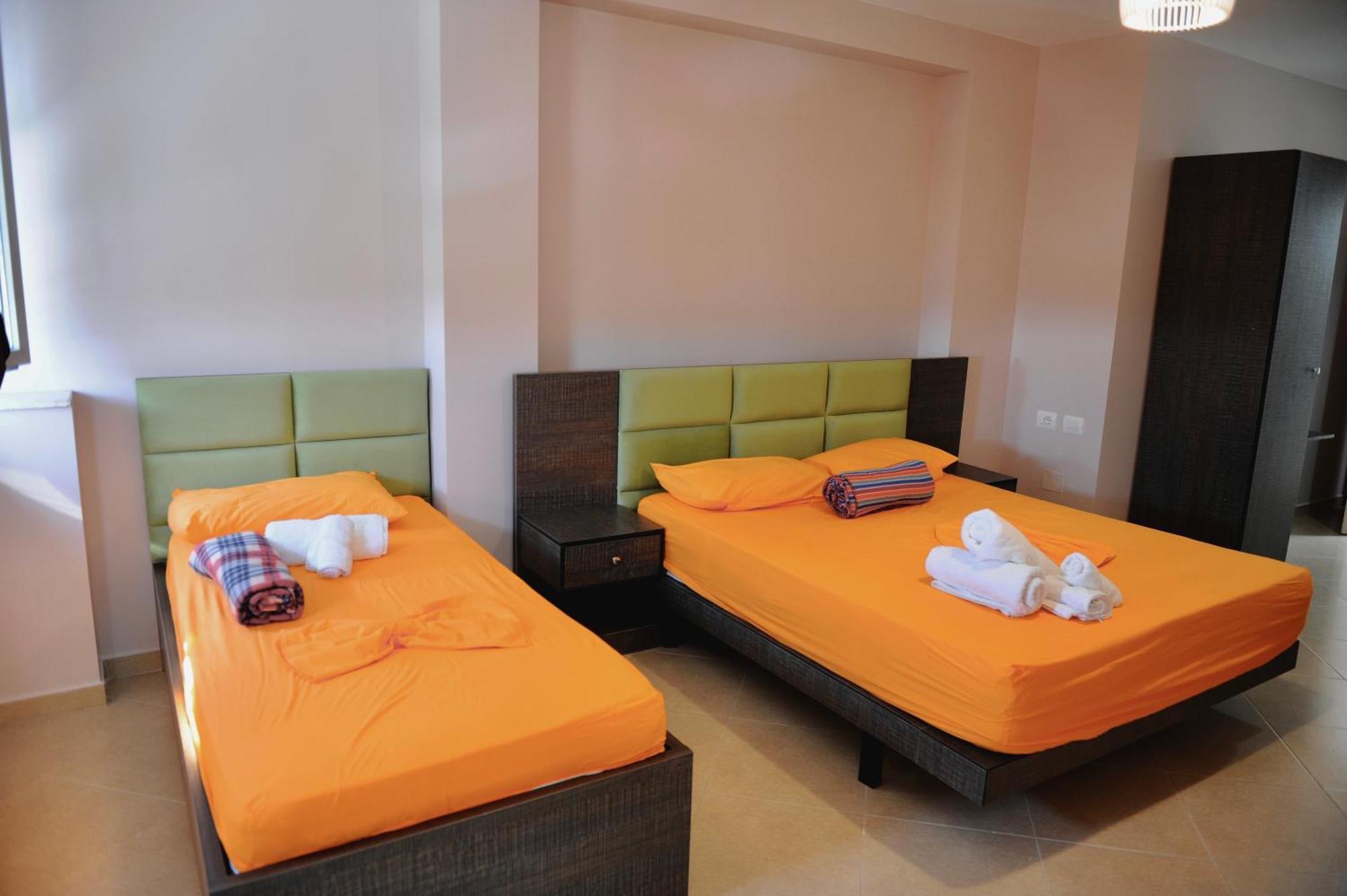 Hotel Fish Land Plazhi San Pietro Luaran gambar