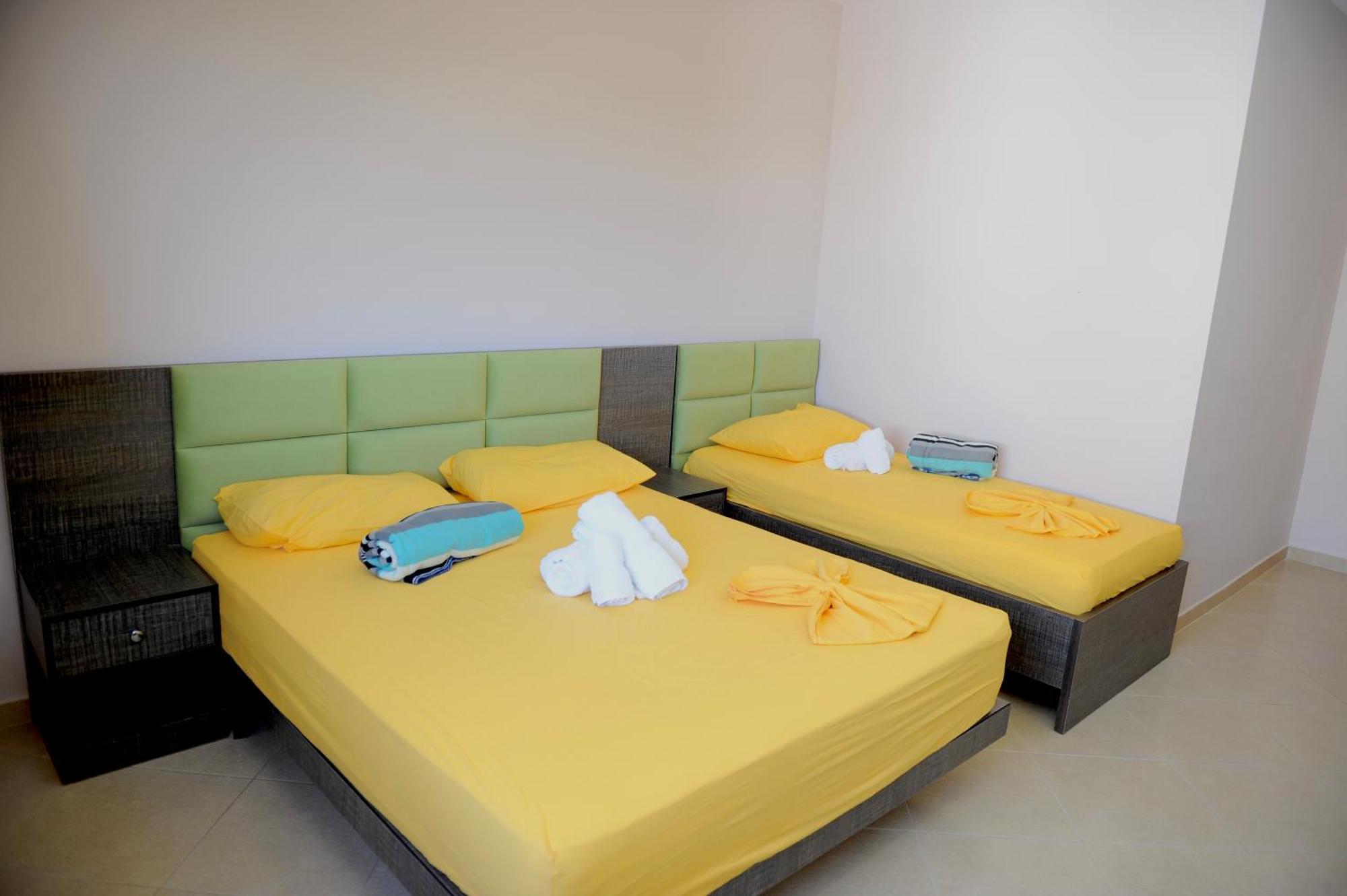 Hotel Fish Land Plazhi San Pietro Luaran gambar