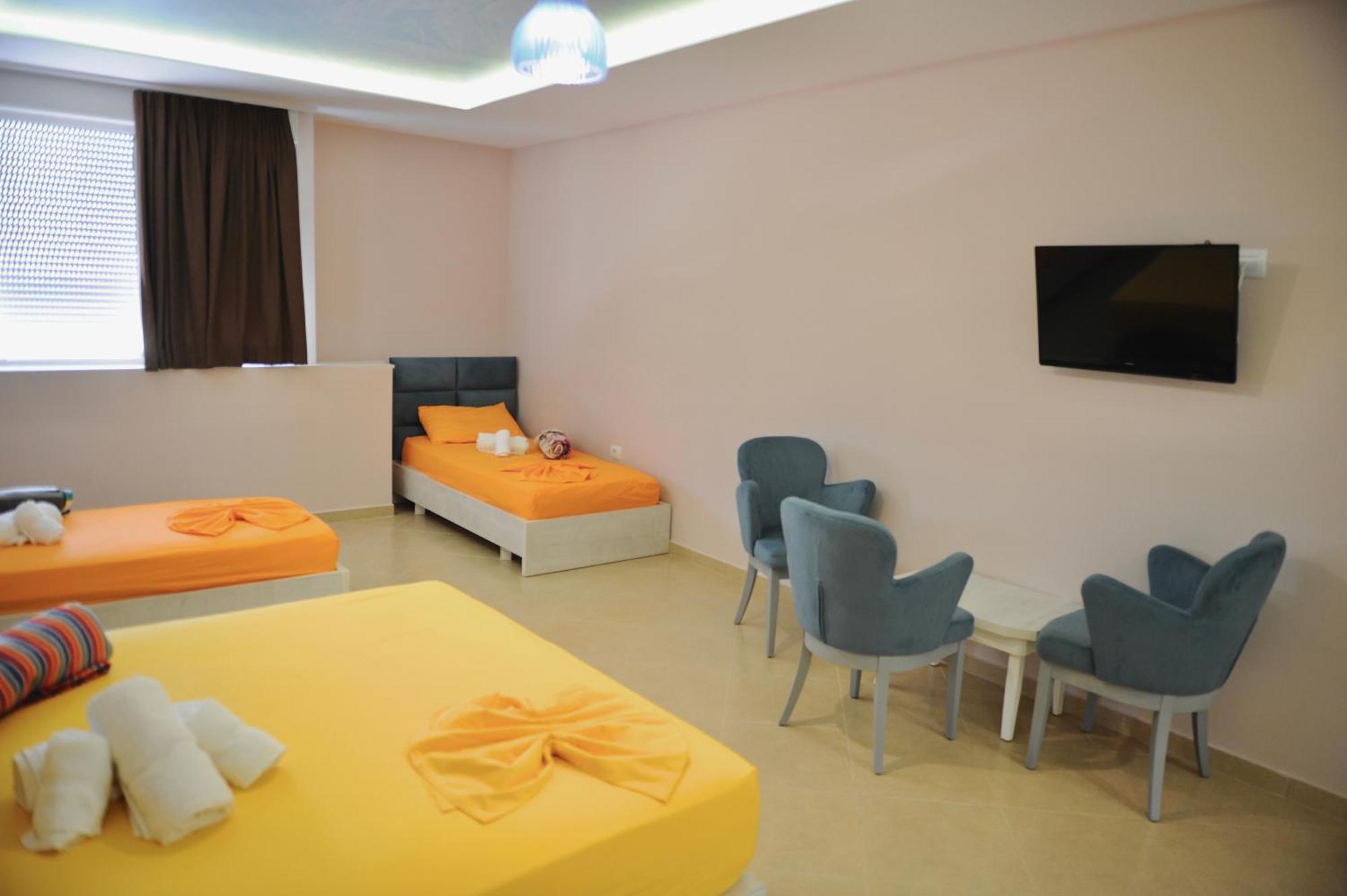 Hotel Fish Land Plazhi San Pietro Luaran gambar