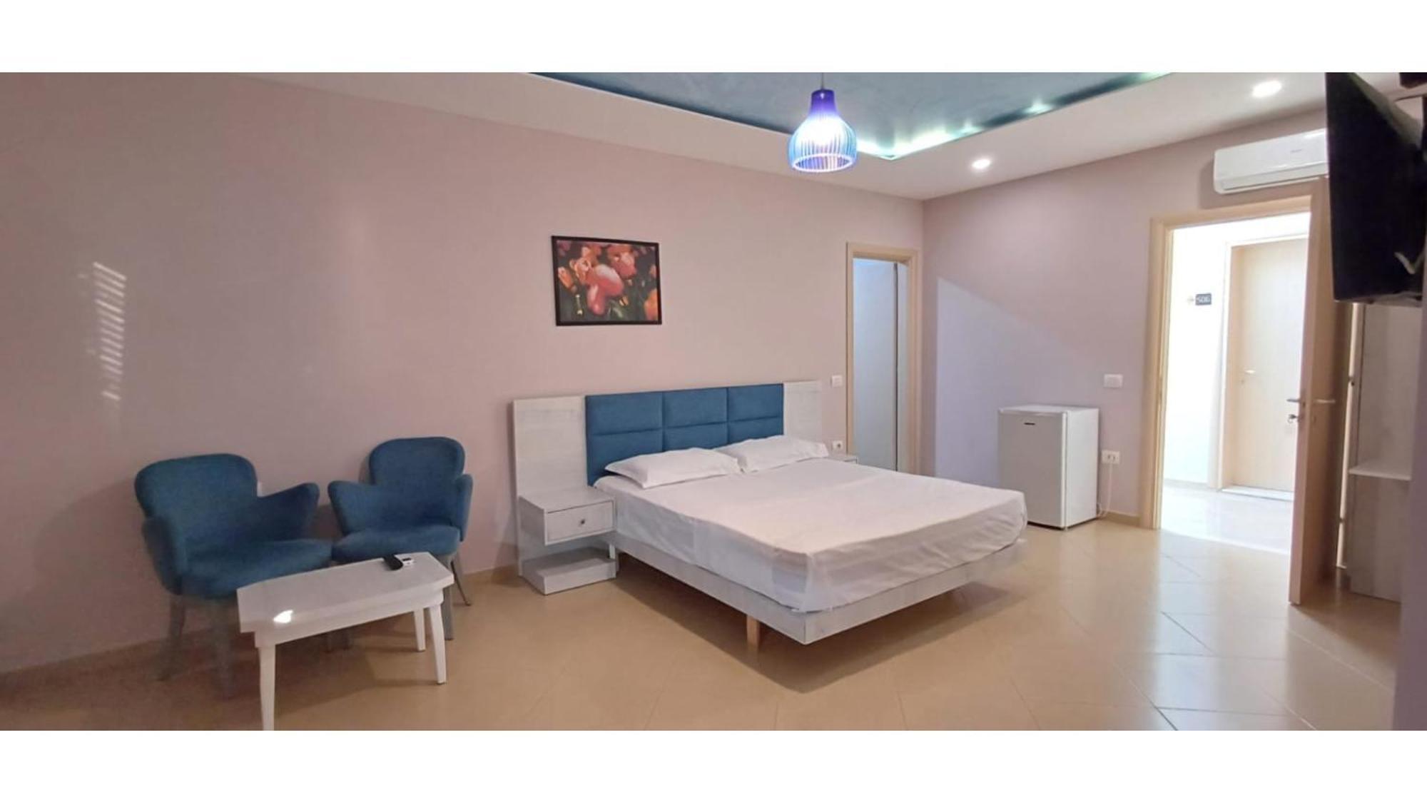 Hotel Fish Land Plazhi San Pietro Luaran gambar